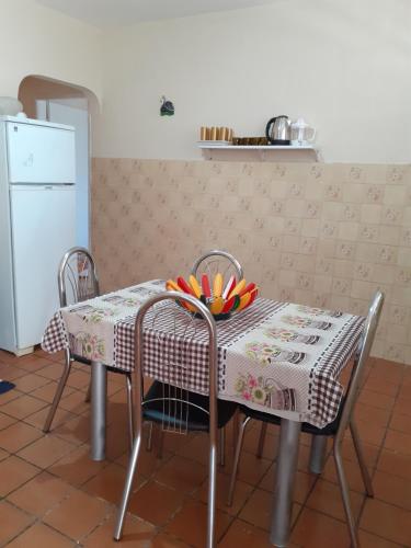 Kuchyň nebo kuchyňský kout v ubytování Casa a 4 minutos do santuário