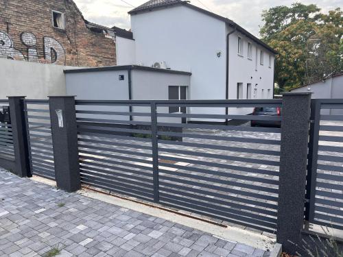 Zagreb Mini Suites - Down Town - Free Private Parking