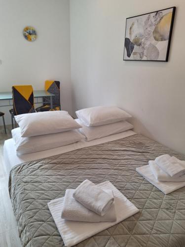 Zagreb Mini Suites - Down Town - Free Private Parking