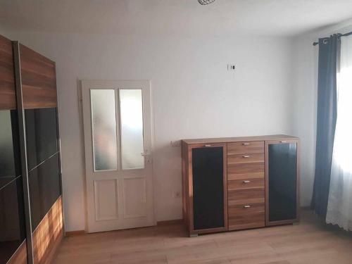 Φωτογραφία από το άλμπουμ του Apartament Ovidiu σε Şoimoş