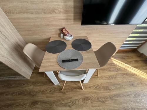 Foto dalla galleria di APARTAMENT BLUE II Sarbinowo Parking Basen Sauna a Sarbinowo