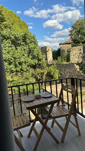 Balkoni atau teres di Serenity Rooms