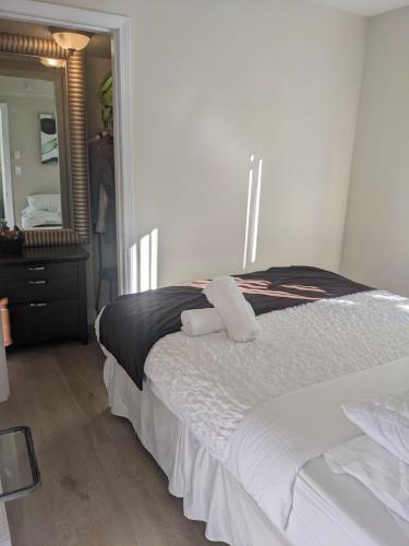 Katil atau katil-katil dalam bilik di Penthouses of Beach Ave