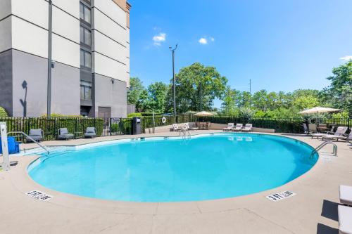 Holiday Inn Express Atlanta Galleria-Ballpark Area, an IHG Hotel Image