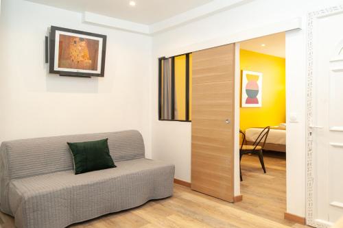 Zona de estar de Hoche Apartment - PSG