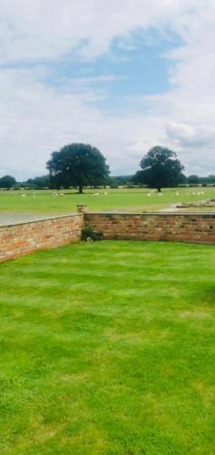 Barn near York with hot tub - Perfect for Groups and Families photo 24