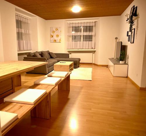 Un lugar para sentarse en tas24ch Travel and Sleep 24