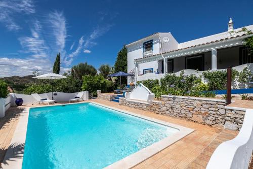 Hồ bơi trong/gần 3BR Paradise, Casa Azul by HM