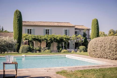 Villa Domitia Splendid View 5mn walk from center of Saint Remy