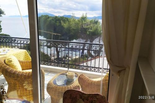Μπαλκόνι ή βεράντα στο Felicity Seafront Luxury House