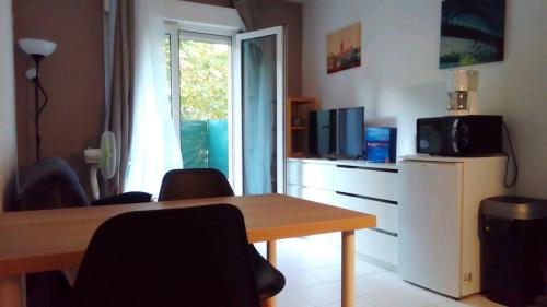 Joli studio avec terrasse