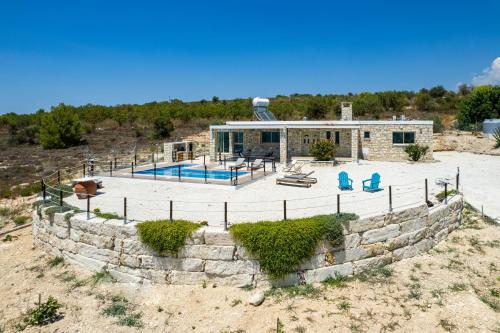 Villa Il Pino by Nomads - A Private Nature Retreat