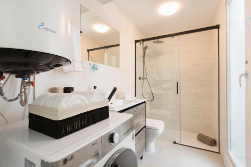 Magic stay in Granada with private parking