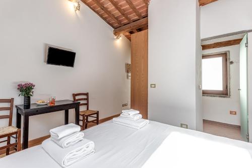 San Niccolò Tower Flat - Sweet Dreams in Florence