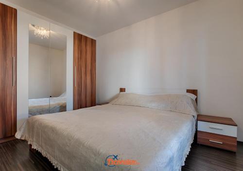 Villa with pool, large garden and beautiful sea view by TRAVELER tourist agency Krk - ID 2210