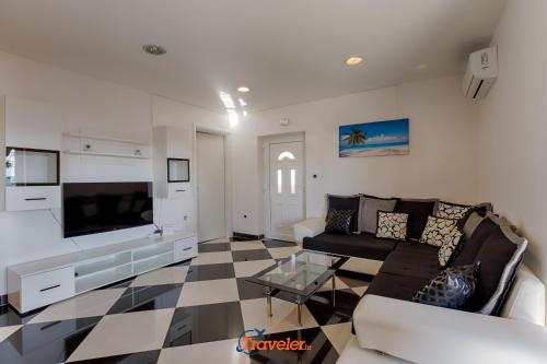 Villa with pool, large garden and beautiful sea view by TRAVELER tourist agency Krk - ID 2210