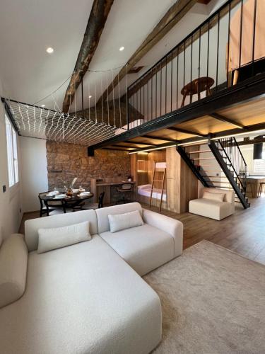 Ferrol by Miramar Stays