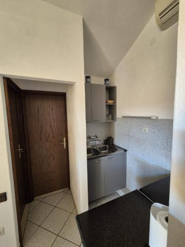Kuhinja ili čajna kuhinja u objektu Villa Ela
