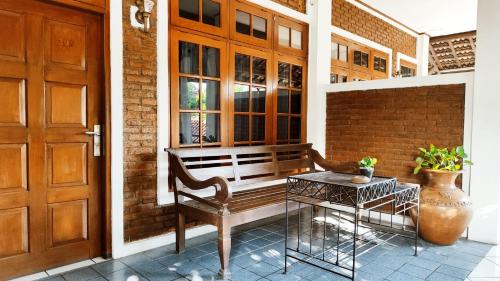 Gallery image of Paku Mas Hotel in Yogyakarta