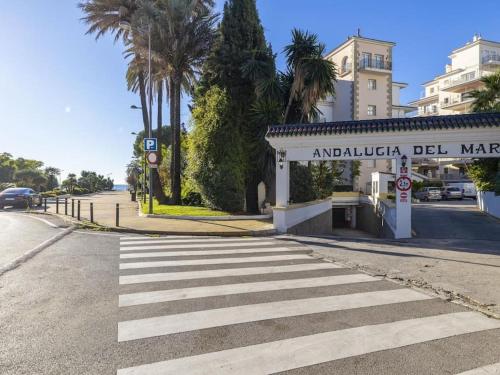 2 bdr apartment next to the beach in Puerto Banús