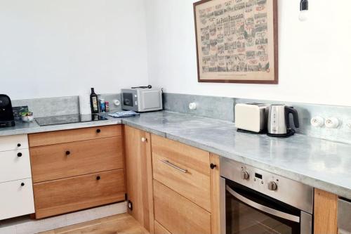 Photo de la galerie de l'établissement Le petit bois - Superbe maison avec jardin, à Nantes