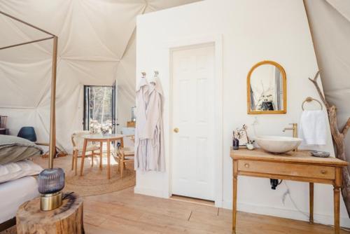 Galeriebild der Unterkunft Forest Shore Dome in Shelburne