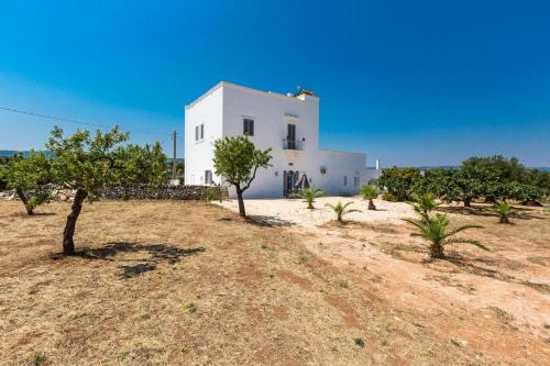 Το κτήριο όπου στεγάζεται  η παραθεριστική κατοικία