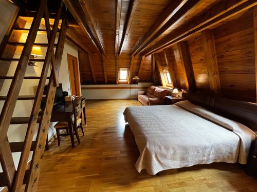 Postel nebo postele na pokoji v ubytování Hotel Ço De Pierra