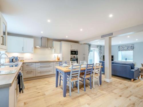 Dapur atau dapur kecil di 3 Bed in Berwick 89814