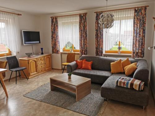 Χώρος καθιστικού στο Ferienwohnung Zum Dondl