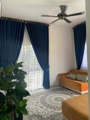 Fotografie z fotogalerie ubytování HOMeSTAY DAMIA - Islam Homestay Only v destinaci Teluk Intan
