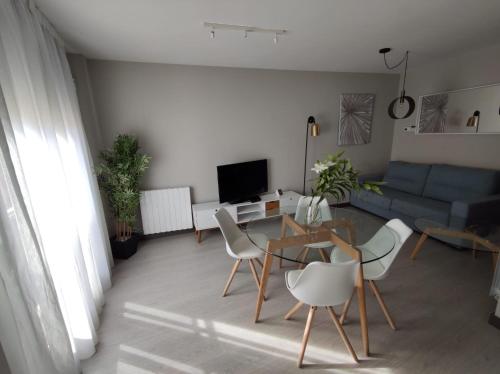 Μια τηλεόραση ή/και κέντρο ψυχαγωγίας στο EH - Apartamentos Heroísmo