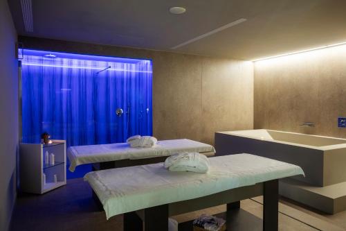 Фотография из галереи Mangia's Torre Del Barone Resort & SPA в Шакке