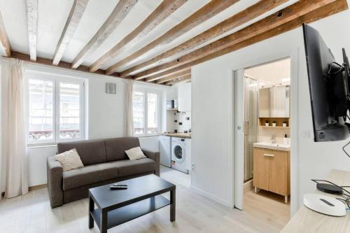 Studio 5mn walk from Oberkampf metro station