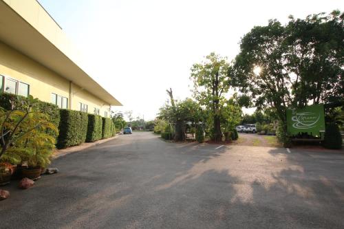 Fotografie z fotogalerie ubytování Amphawaree Hotel v destinaci Samut Songkhram