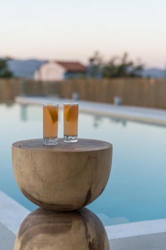 Gallery image of Ergini country villa with bio infinity pool & spa in Panayía
