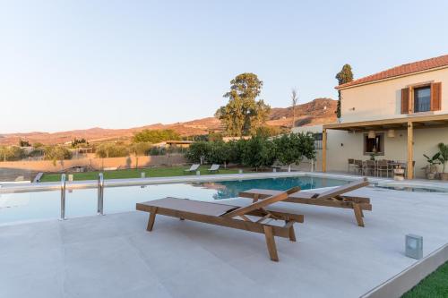 Gallery image of Ergini country villa with bio infinity pool & spa in Panayía