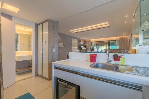 Η κουζίνα ή μικρή κουζίνα στο Parque das Ilhas #102 - Excelência por Carpediem