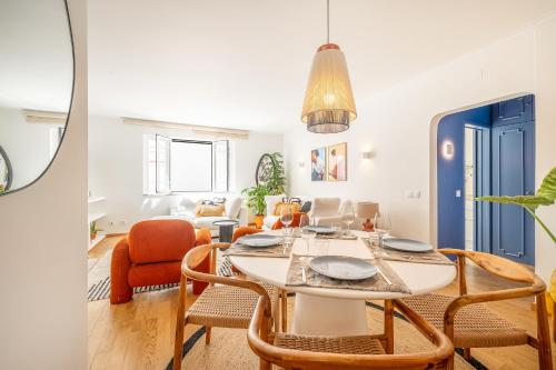 Blue Tide - Two Bedroom Apartment