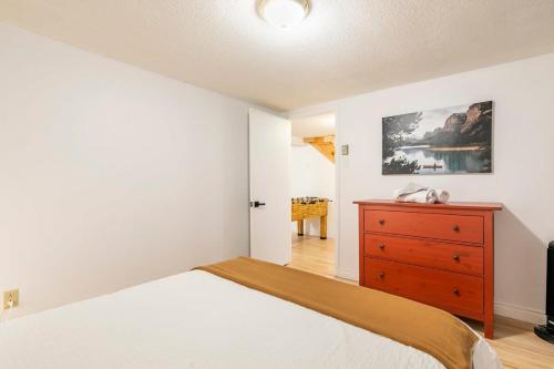Katil atau katil-katil dalam bilik di Casa Olej Unforgettable getaway in Tremblant & SPA