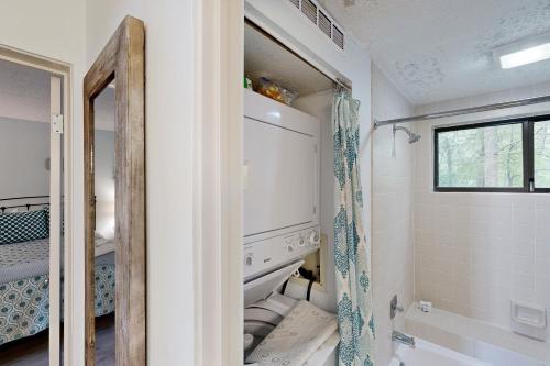 Koupelna v ubytování Loggers Run 23/24