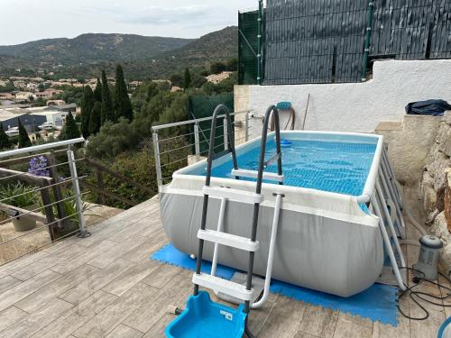 Photo de la galerie de l'établissement Logement entier proche des plages, au Lavandou