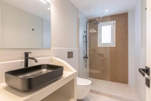 Cityscape Comfort 2BR Apartment in Ampelokipoi by UPSTREET