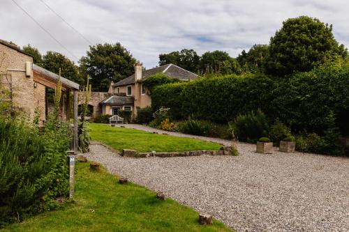 Κήπος έξω από το Madeira In Fife