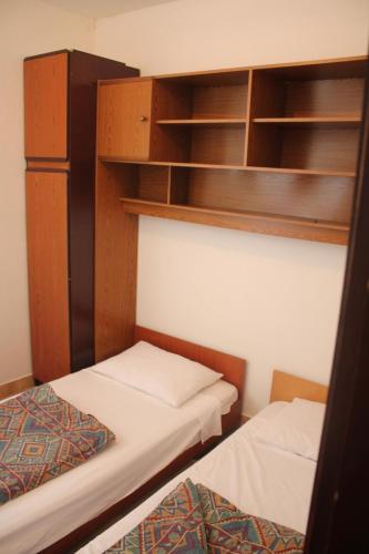 Apartments with parking space Businci, Ciovo - 14010