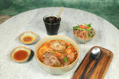 Jídlo v hotelu nebo okolí