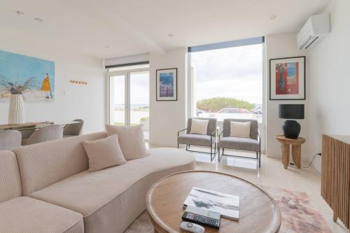 Un lugar para sentarse en Sunset Sands on Esplanade By Host Solutions