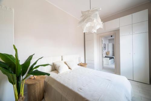 Ένα ή περισσότερα κρεβάτια σε δωμάτιο στο Stunning Apartment with Balcony