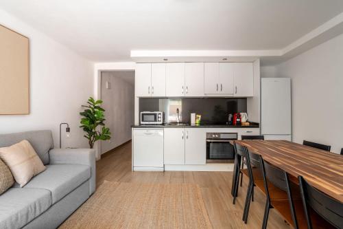 The Collection Barcelona - Eixample 4BD 2BTh with private Terrace