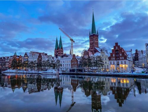 Nespecifikovaný výhled na destinaci Lübeck nebo výhled na město při pohledu z ubytování v soukromí